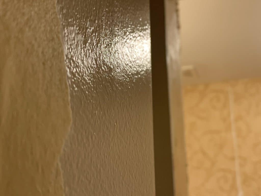 clean wall after wallpaper removal - remove wallpaper glue