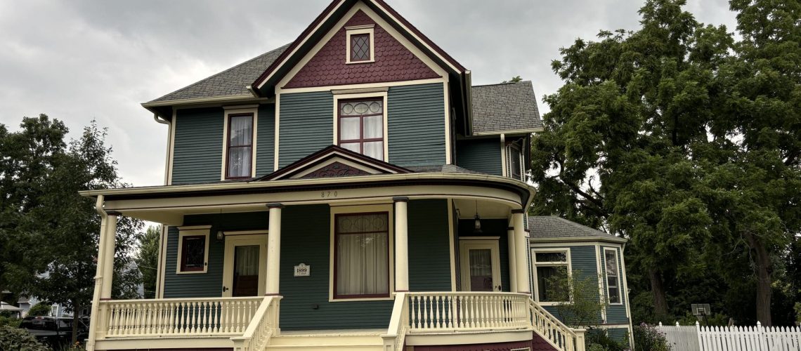 painted victorian house in elgin